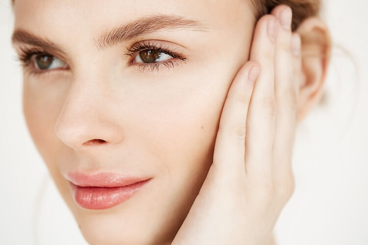 Какая процедура хорошо подтягивает кожу лица?